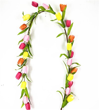 Vårblomstret tulipankrans